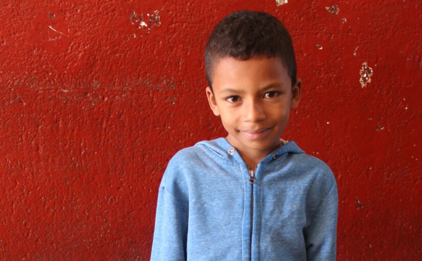 Lucas – 8 ans (G) – Ankazomanga – Tananarive – Madagascar – en ligne le 17 juin