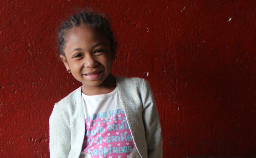 MIKANTO – 8 ans (F) – Ankazomanga – Tananarive – Madagascar – en ligne 17 juin