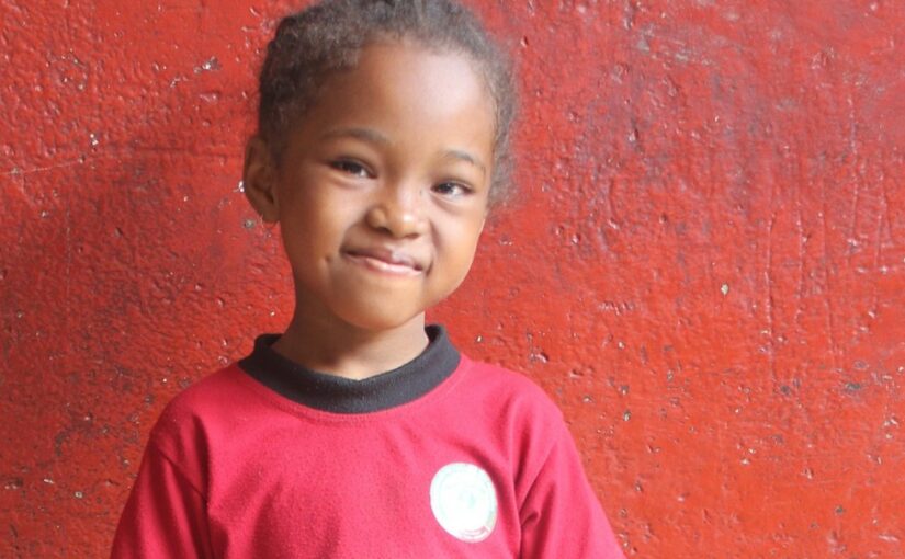 Yannie – 8 ans (F) – Ankazomanga – Tananarive – Madagascar – en ligne le 31 janvier